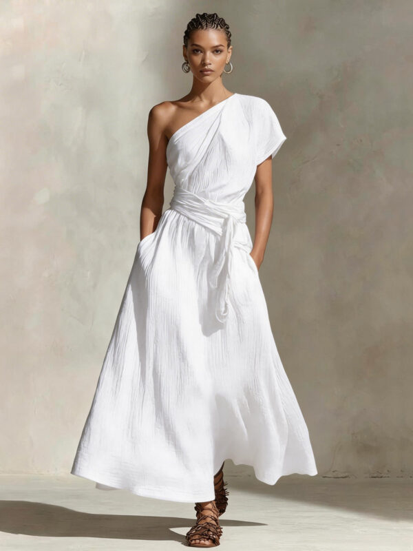 Elegant Black One-Shoulder Maxi Dress – Minimalist Flowing Evening Dress