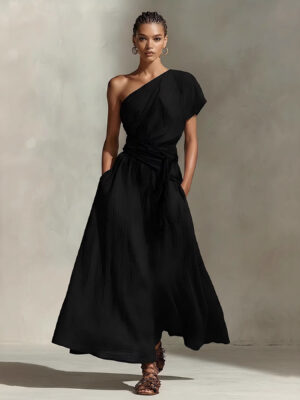 Elegant Black One-Shoulder Maxi Dress – Minimalist Flowing Evening Dress