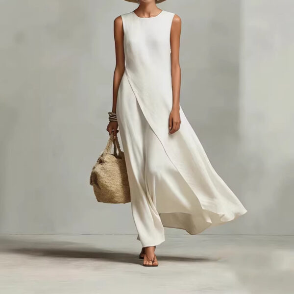 Elegant White Maxi Dress – Minimalist Flowing Summer Dress
